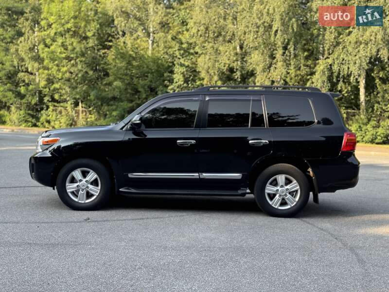Позашляховик / Кросовер Toyota Land Cruiser 2014 в Трускавці фото 22 Позашляховик / Кросовер Toyota Land Cruiser 2014 в Трускавці