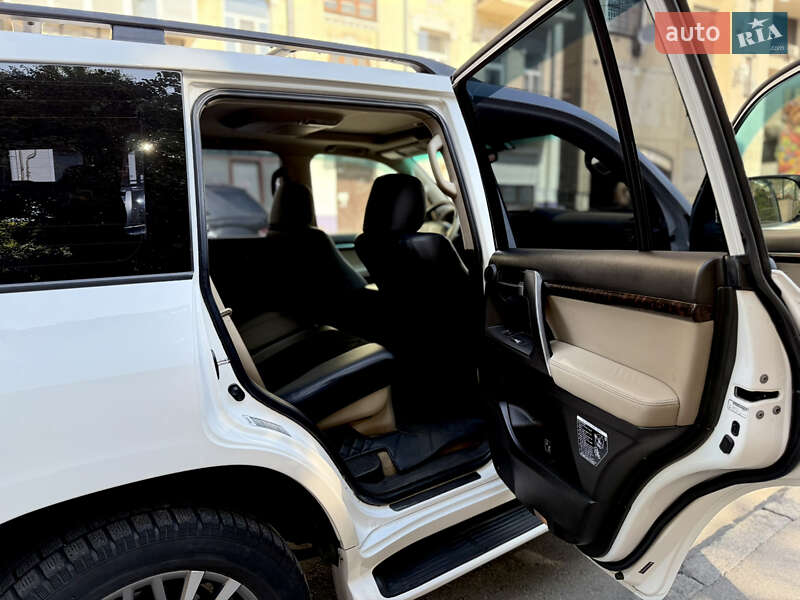 Внедорожник / Кроссовер Toyota Land Cruiser 2007 в Киеве