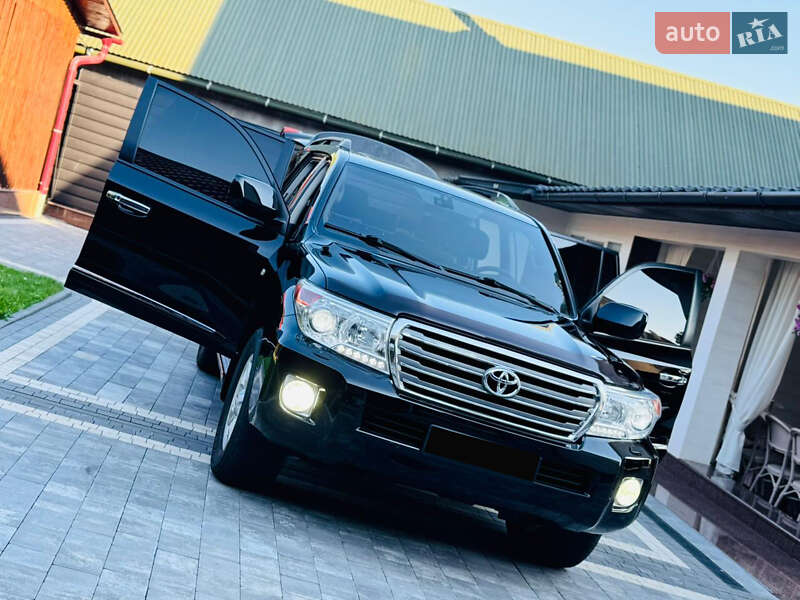 Внедорожник / Кроссовер Toyota Land Cruiser 2012 в Нижней Апше фото 14 Внедорожник / Кроссовер Toyota Land Cruiser 2012 в Нижней Апше