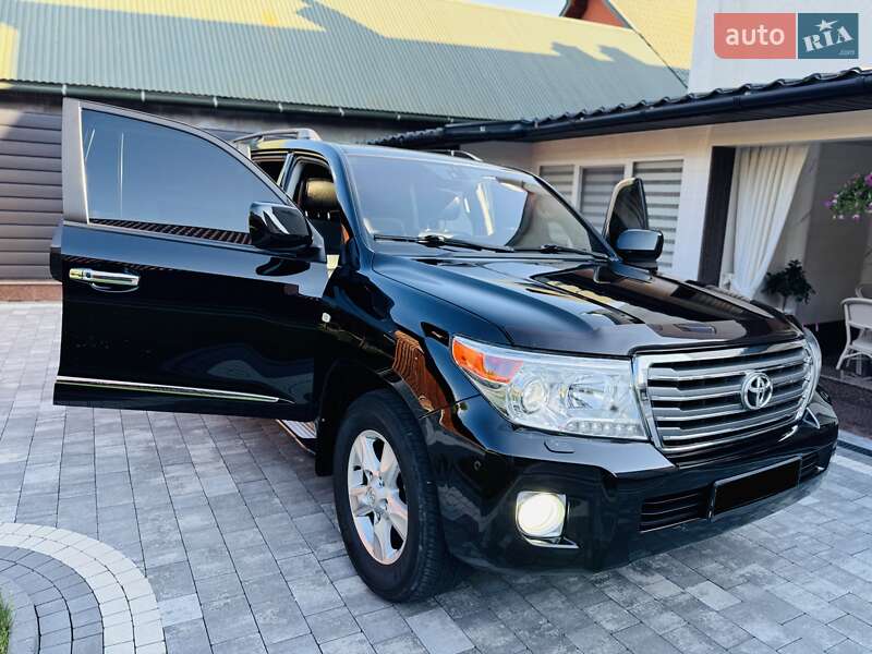 Внедорожник / Кроссовер Toyota Land Cruiser 2012 в Нижней Апше фото 15 Внедорожник / Кроссовер Toyota Land Cruiser 2012 в Нижней Апше