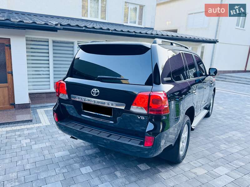 Внедорожник / Кроссовер Toyota Land Cruiser 2012 в Нижней Апше фото 135 Внедорожник / Кроссовер Toyota Land Cruiser 2012 в Нижней Апше