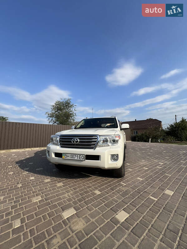 Toyota Land Cruiser 2012