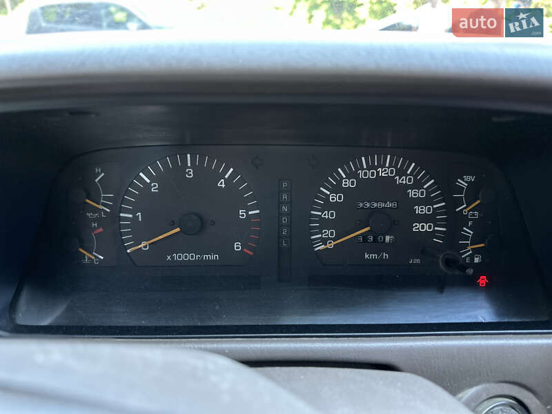 Внедорожник / Кроссовер Toyota Land Cruiser 1997 в Сваляве