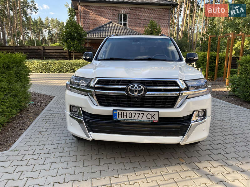 Внедорожник / Кроссовер Toyota Land Cruiser 2014 в Киеве