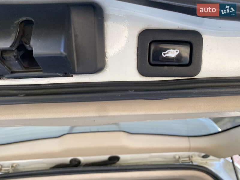 Внедорожник / Кроссовер Toyota Land Cruiser 2014 в Киеве