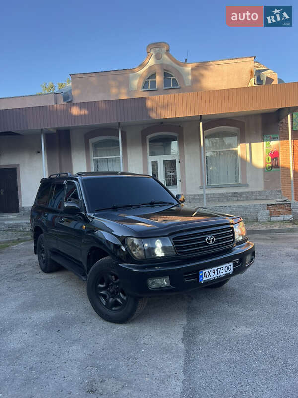 Toyota Land Cruiser 2000