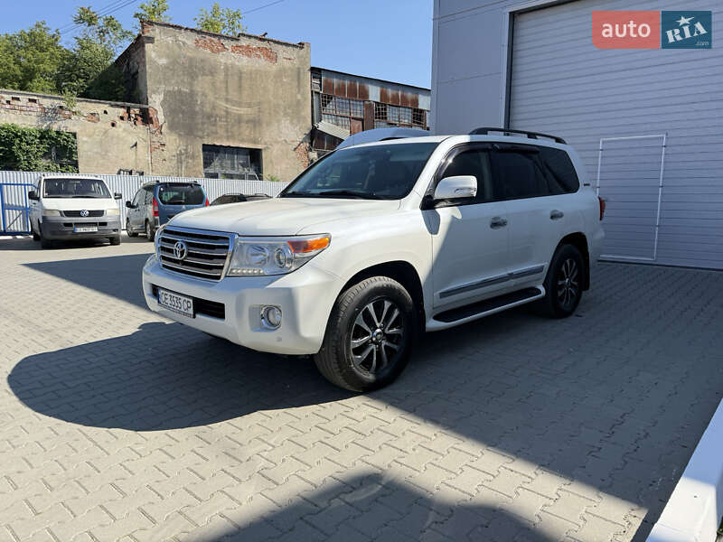 Toyota Land Cruiser 2013