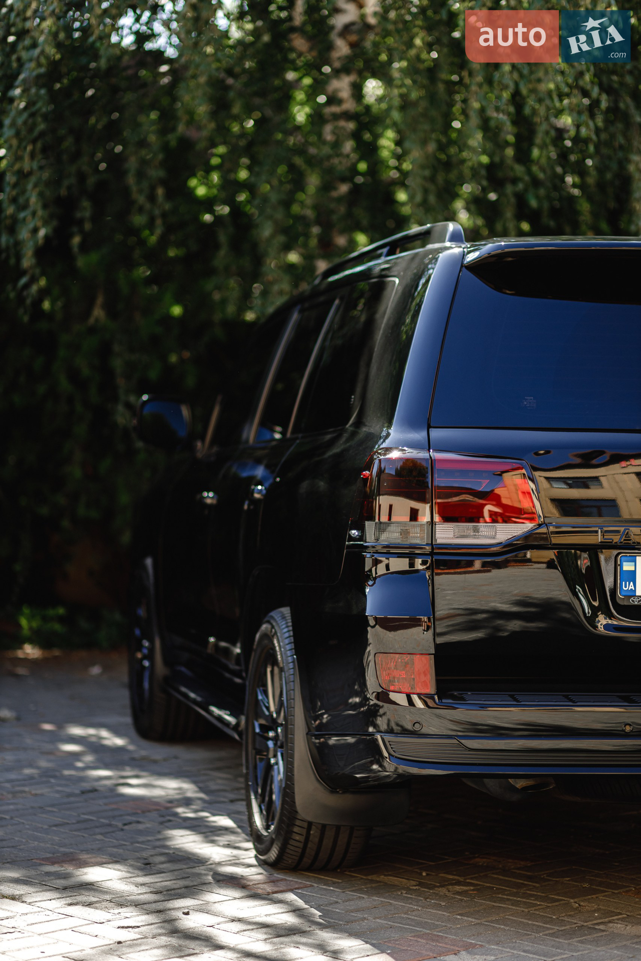 Toyota Land Cruiser 2019 VIN JTMCV02J804275595 фото оголошення 30 з 38