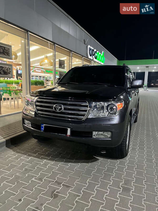 Внедорожник / Кроссовер Toyota Land Cruiser 2011 в Киеве фото 4 Внедорожник / Кроссовер Toyota Land Cruiser 2011 в Киеве