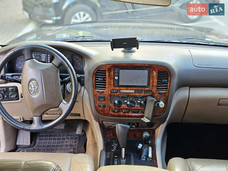 Внедорожник / Кроссовер Toyota Land Cruiser 2001 в Киеве фото 9 Внедорожник / Кроссовер Toyota Land Cruiser 2001 в Киеве