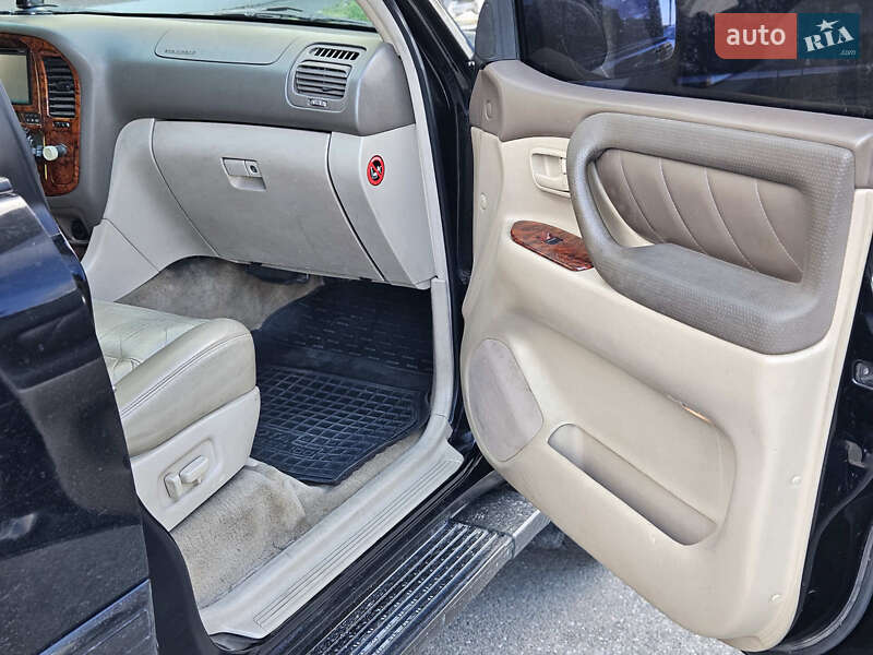 Внедорожник / Кроссовер Toyota Land Cruiser 2001 в Киеве фото 14 Внедорожник / Кроссовер Toyota Land Cruiser 2001 в Киеве