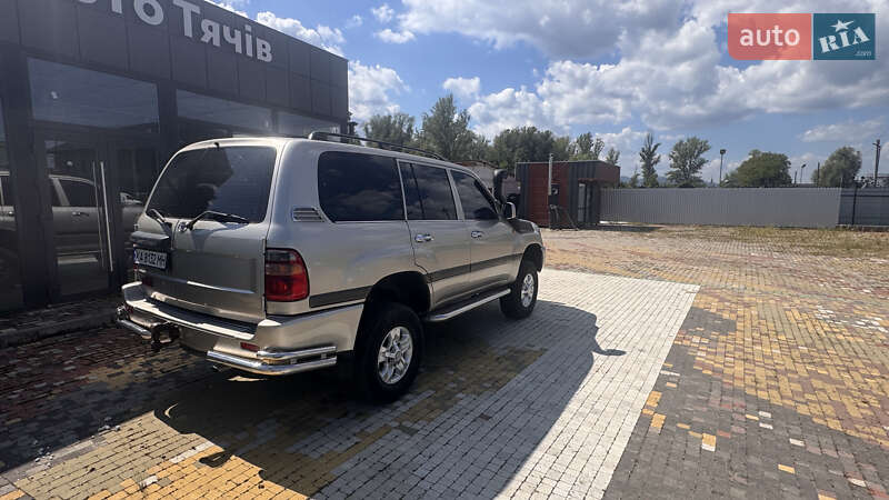 Внедорожник / Кроссовер Toyota Land Cruiser 2001 в Тячеве