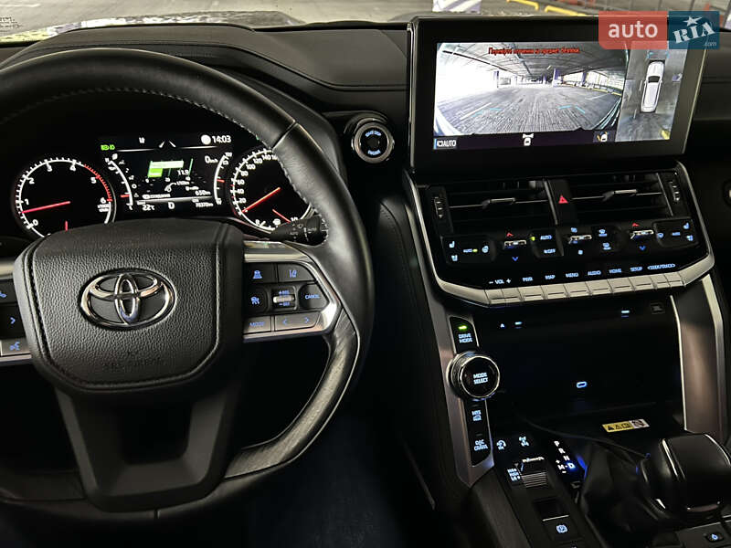 Внедорожник / Кроссовер Toyota Land Cruiser 2022 в Киеве