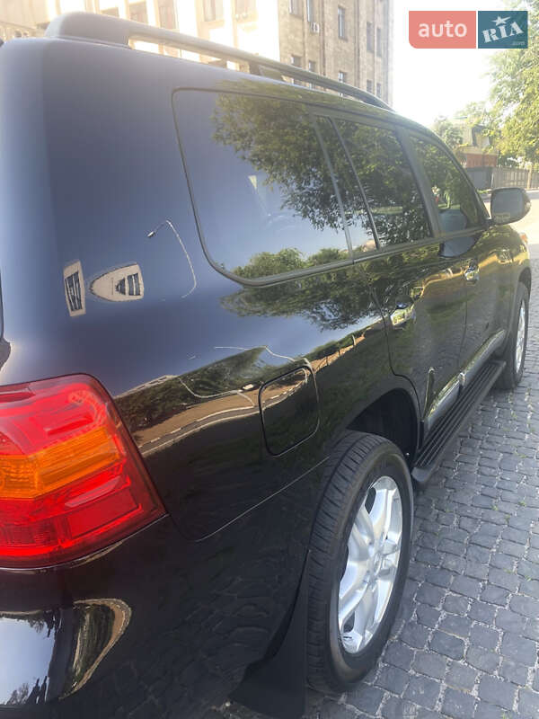 Внедорожник / Кроссовер Toyota Land Cruiser 2012 в Харькове