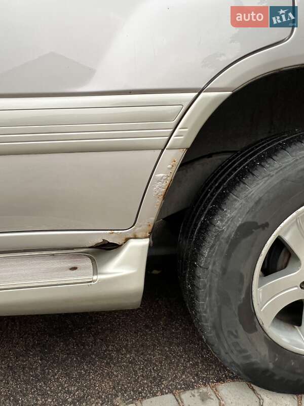 Внедорожник / Кроссовер Toyota Land Cruiser 2004 в Василькове