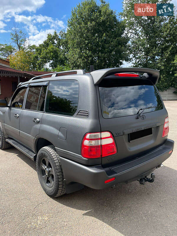 Внедорожник / Кроссовер Toyota Land Cruiser 2002 в Виннице