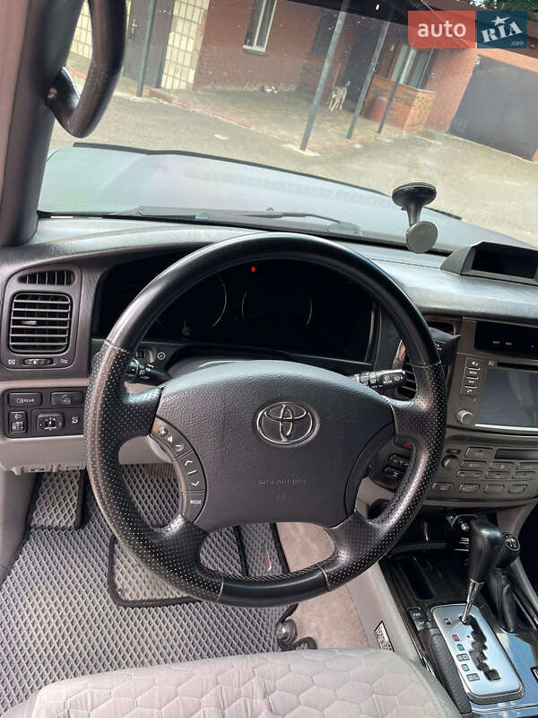 Внедорожник / Кроссовер Toyota Land Cruiser 2002 в Виннице