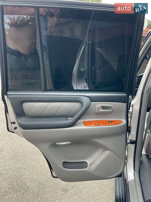 Внедорожник / Кроссовер Toyota Land Cruiser 2002 в Виннице