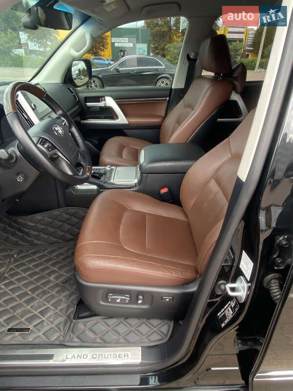 Внедорожник / Кроссовер Toyota Land Cruiser 2020 в Житомире