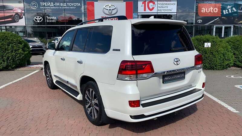 Внедорожник / Кроссовер Toyota Land Cruiser 2019 в Хмельницком