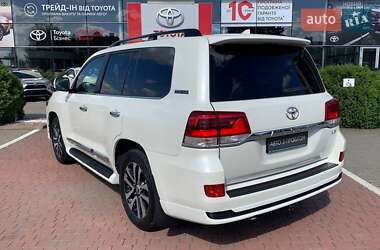 Внедорожник / Кроссовер Toyota Land Cruiser 2019 в 
