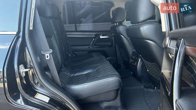 Внедорожник / Кроссовер Toyota Land Cruiser 2016 в Черновцах
