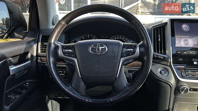 Внедорожник / Кроссовер Toyota Land Cruiser 2016 в Черновцах