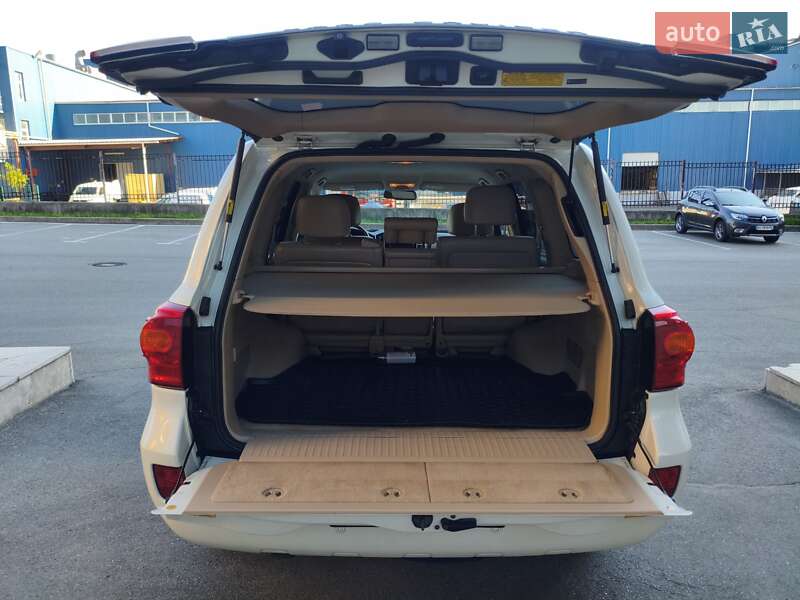 Внедорожник / Кроссовер Toyota Land Cruiser 2014 в Киеве фото 18 Внедорожник / Кроссовер Toyota Land Cruiser 2014 в Киеве