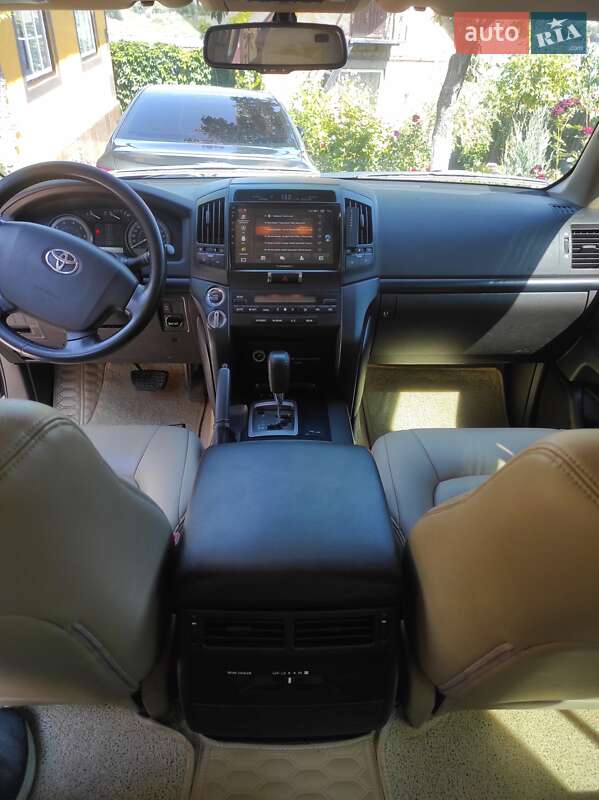 Внедорожник / Кроссовер Toyota Land Cruiser 2008 в Киеве