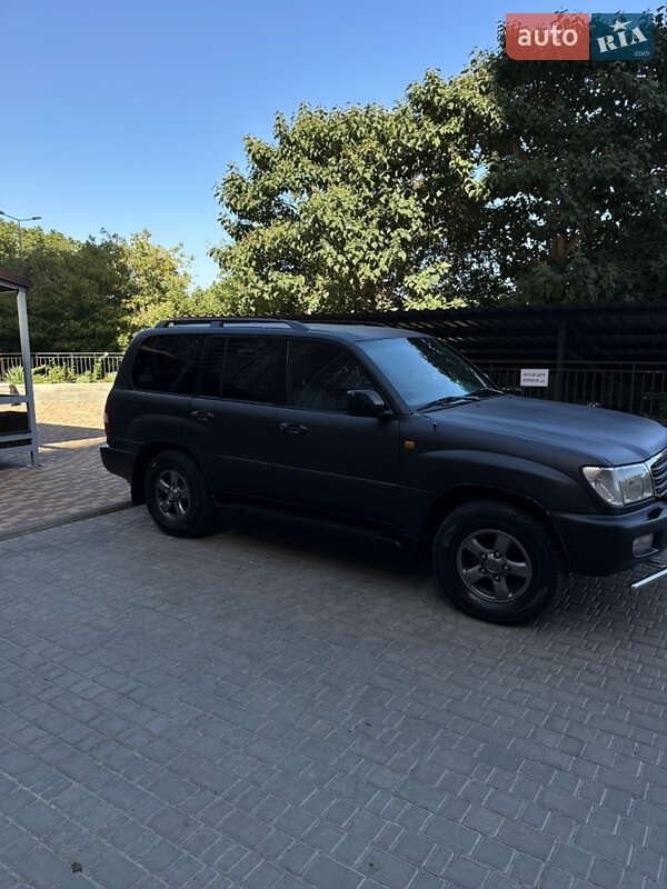 Внедорожник / Кроссовер Toyota Land Cruiser 2002 в Одессе