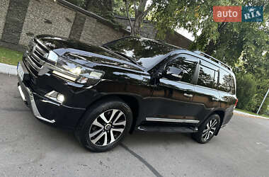 Внедорожник / Кроссовер Toyota Land Cruiser 2016 в Днепре