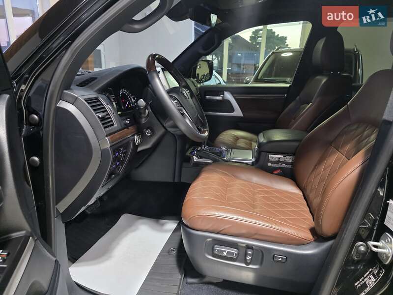 Внедорожник / Кроссовер Toyota Land Cruiser 2018 в Коломые