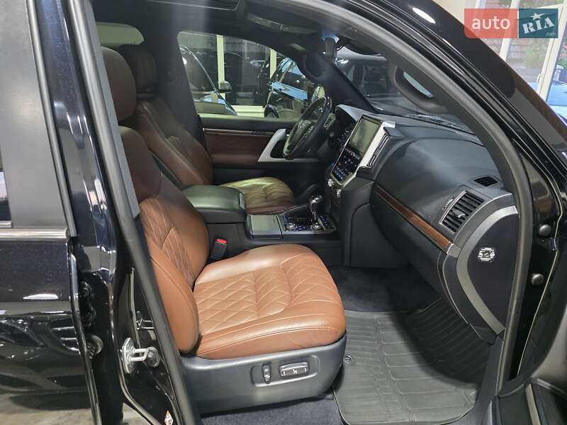 Внедорожник / Кроссовер Toyota Land Cruiser 2018 в Коломые