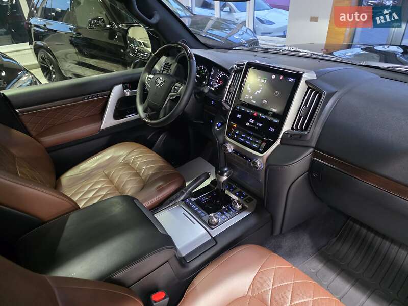 Внедорожник / Кроссовер Toyota Land Cruiser 2018 в Коломые