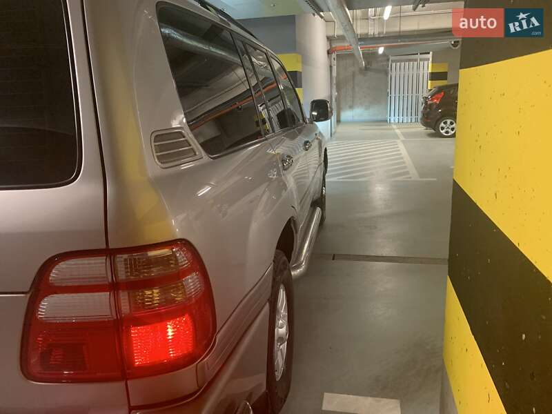 Внедорожник / Кроссовер Toyota Land Cruiser 2004 в Харькове фото 12 Внедорожник / Кроссовер Toyota Land Cruiser 2004 в Харькове