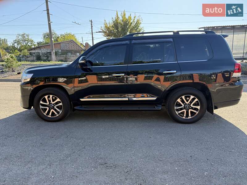 Внедорожник / Кроссовер Toyota Land Cruiser 2018 в Кривом Роге