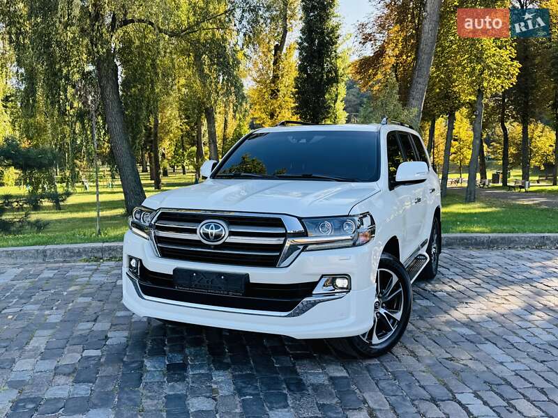 Toyota Land Cruiser 2020