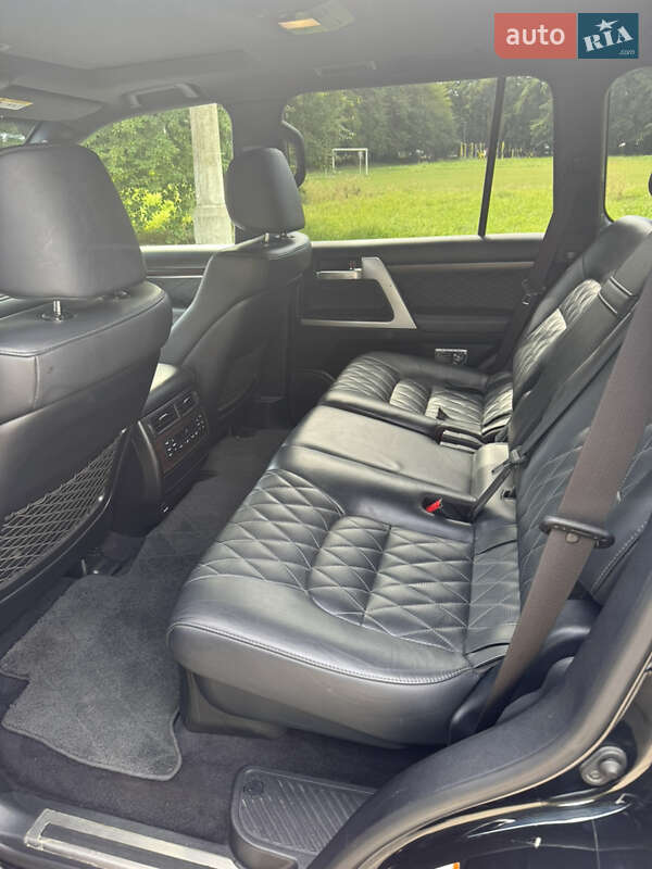 Внедорожник / Кроссовер Toyota Land Cruiser 2018 в Ивано-Франковске