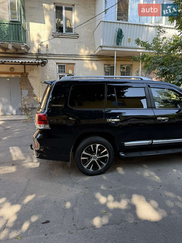 Внедорожник / Кроссовер Toyota Land Cruiser 2014 в Киеве