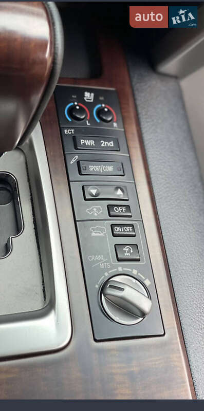 Внедорожник / Кроссовер Toyota Land Cruiser 2014 в Киеве