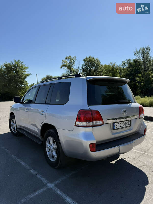 Внедорожник / Кроссовер Toyota Land Cruiser 2008 в Киеве