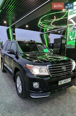 Позашляховик / Кросовер Toyota Land Cruiser 2011 в Львові
