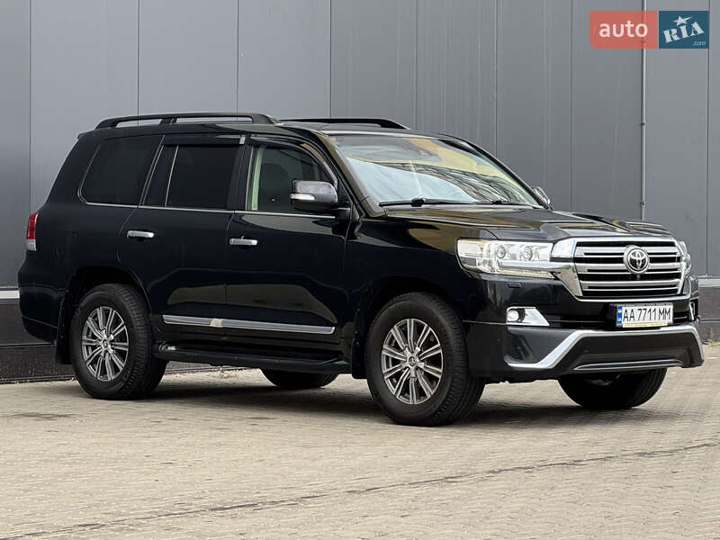 Внедорожник / Кроссовер Toyota Land Cruiser 2017 в Киеве