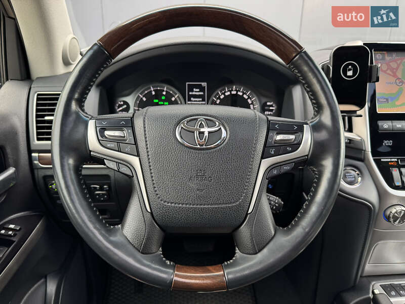 Внедорожник / Кроссовер Toyota Land Cruiser 2017 в Киеве