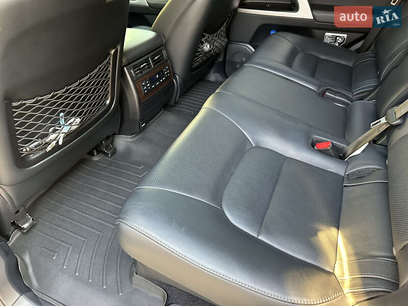 Внедорожник / Кроссовер Toyota Land Cruiser 2016 в Днепре