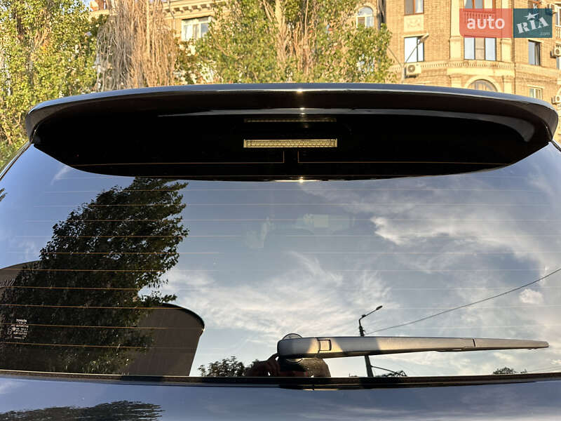 Внедорожник / Кроссовер Toyota Land Cruiser 2016 в Днепре