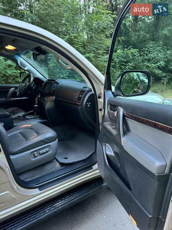 Внедорожник / Кроссовер Toyota Land Cruiser 2008 в Ковеле