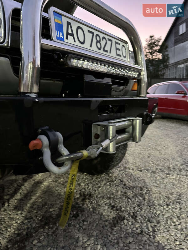 Внедорожник / Кроссовер Toyota Land Cruiser 1994 в Рахове