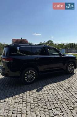 Внедорожник / Кроссовер Toyota Land Cruiser 2022 в 