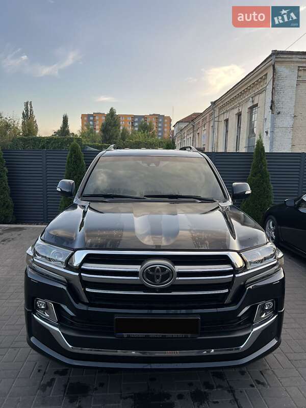 Внедорожник / Кроссовер Toyota Land Cruiser 2019 в Черкассах